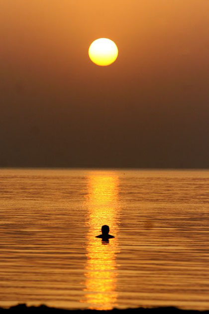Swimming in the Persian gulf 