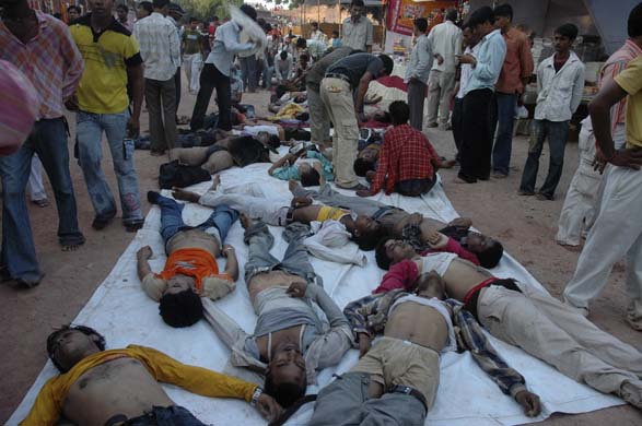 Jodhpur, India: Stampede at Chamunda Temple