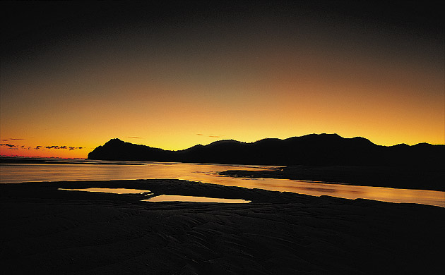 The sunset at Aworoa Bay