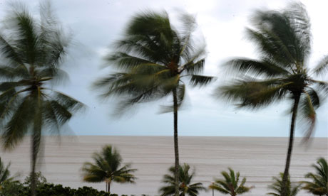 Qld Cyclone Yasi. Cyclone Yasi due to make