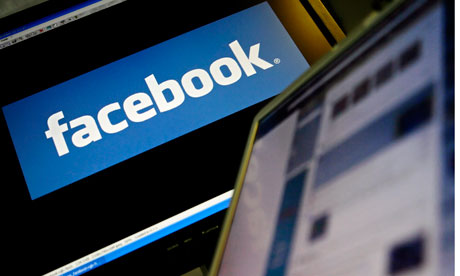 "فيسبوك" يضيف خدمة جديدة للإبلاغ عن حالات المعرَّضين لخطر الانتحار Facebook-logo-007