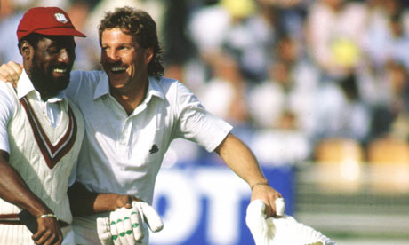 Ian Botham and Viv Richards 