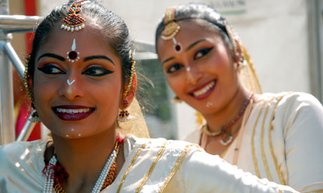 malay dancers