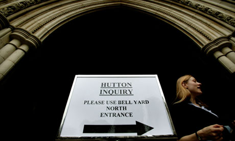 Sign at the Royal Courts of Justice at the start of the Hutton inquiry into the Kelly affair.