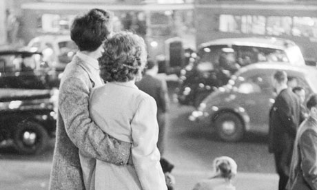 Lovers in London's Piccadilly Circus, 1956