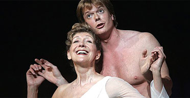 Felicity Lott and Toby Spence in La Belle Helene