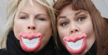 Dawn French and Jennifer Saunders