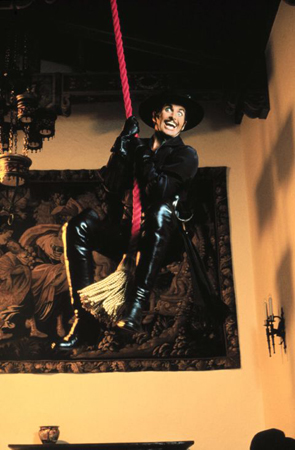  GEORGE HAMILTON, ZORRO, THE GAY BLADE, 1981