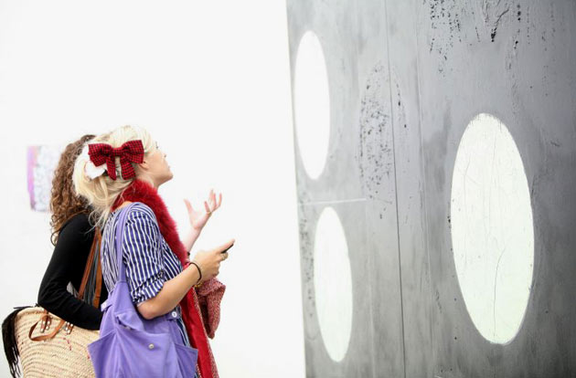Visitors at Frieze art fair 2008