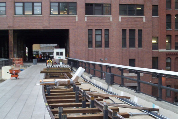 The High Line overhead railway in New York, on November 6 2008. Photograph: Zoe Marks