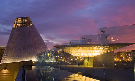 Tacoma Museum of Glass, by Arthur Erickson