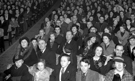 A-1940s-cinema-audience-001.jpg