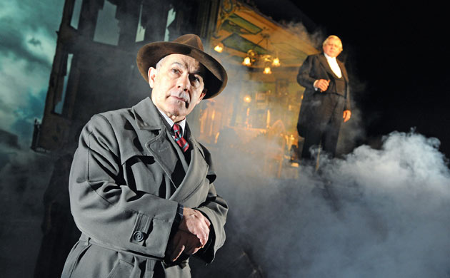 An Inspector Calls at the Novello theatre