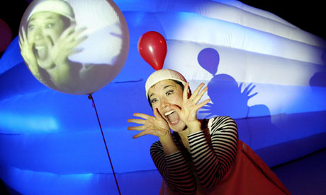 Keiko Hewitt-Teale in Baby Balloon by Oily Cart