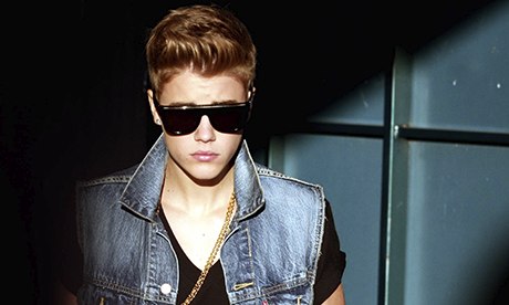 Justin-Bieber---naughtine-008.jpg
