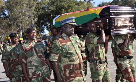 Thousands pay respect to Zimbabwe's ex-military Chief  Solomon Mujuru
