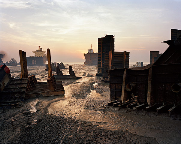 Photography today: Shipbreaking #13, Chittagong, Bangladesh (2000)