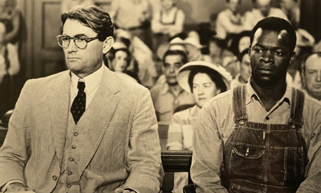 GREGORY PECK IN A SCENE FROM TO KILL A MOCKINGBIRD