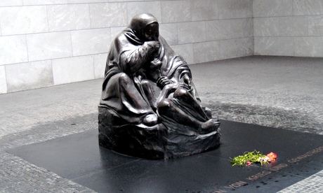 Käthe Kollwitz’s Pietá (1937)