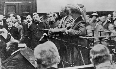 Dr Crippen, and Ethel Le Neve, on trial at the Old Bailey for the murder of the late Mrs Crippen, c1