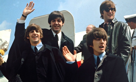 LES BEATLES DECOLLENT POUR LES ETATS-UNIS EN 1965