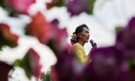 Aung San Suu-Kyi during the 2015 campaign trail