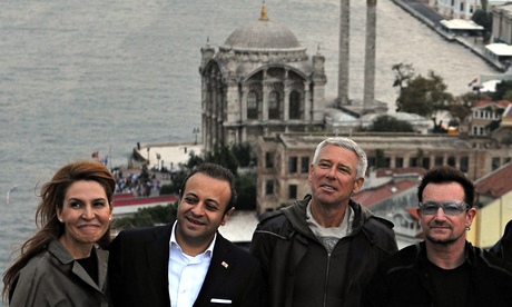 U2’s Bono and Adam Clayton with an AKP politician and his wife in Turkey, 2010.