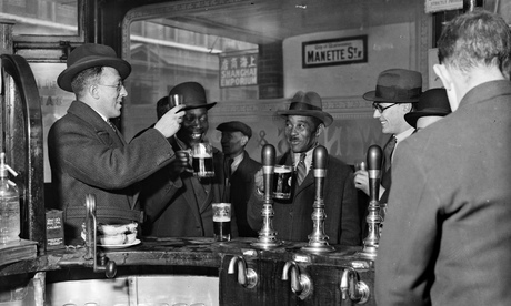 'Here's how' not 'cheers' … a Soho pub in 1933.