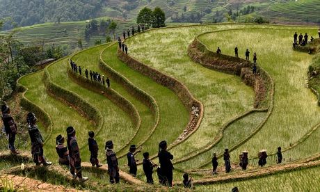 CHINA-YUNNAN-HONGHE-HANI-FOLK SONG (CN)