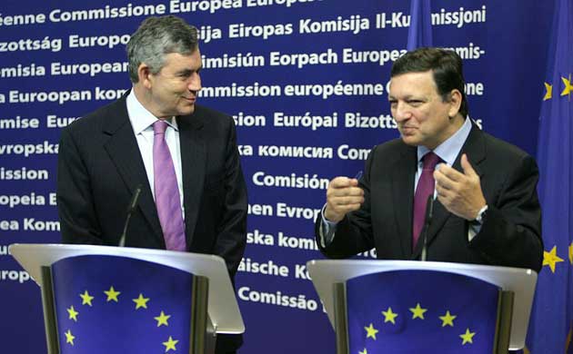 Gordon Brown and Jose Manuel Barroso address a press conference at the European Commission headquarters in Brussels, Belgium