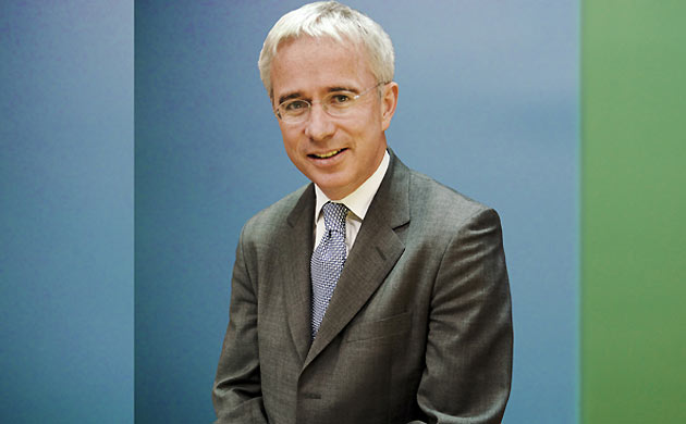 Peter Sands, Standard Chartered