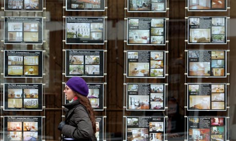 Real Estate Agent on House Prices Have Risen In March  Photograph  Dan Kitwood Getty Images