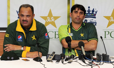 Pakistan's manager Naveed Akram Cheema, left, alongside the captain Misbah ul Haq