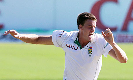 South Africa's Morne Morkel enjoys dismissing India's Rahul Dravid in the first Test at Centurion