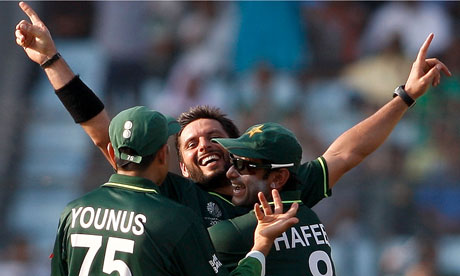 Shahid Afridi World Cup Jersey. Shahid Afridi celebrates a