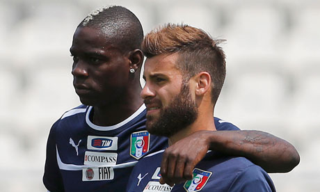 http://static.guim.co.uk/sys-images/Cricket/Pix/pictures/2012/6/8/1339160664124/Italys-Mario-Balotelli-an-008.jpg