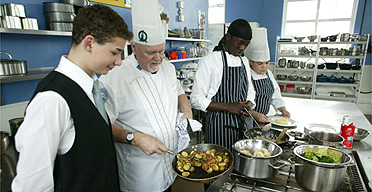 Students prepare food at Wandle Valley school