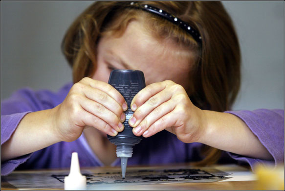 Gallery How to play with under-5s: A nursery child makes a picture