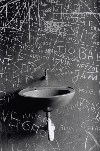 Toilet graffiti: Toilet graffiti