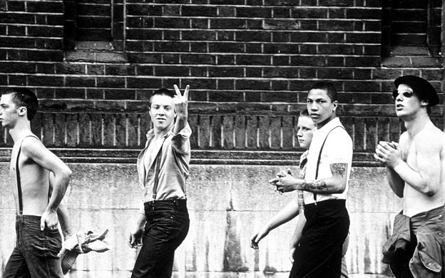 Teenage hairstyles: Teenage skinheads in the 70s 