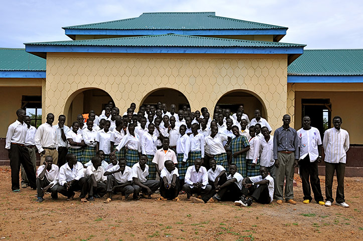 DAVE EGGERS IN SUDAN: DAVE EGGERS SUDAN