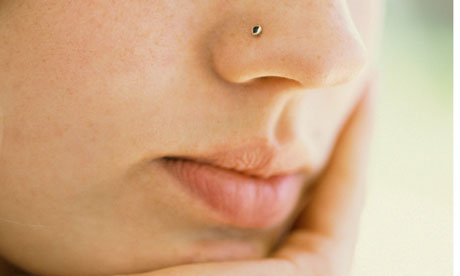 Girl-with-nose-stud-007.jpg