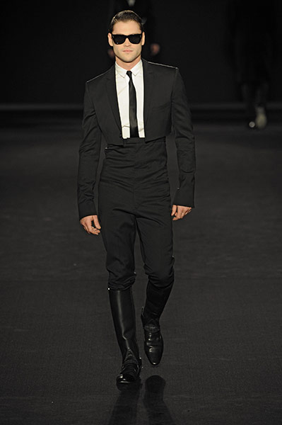 London College of Fashion: London College of Fashion MA show 2011