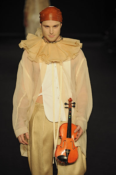 London College of Fashion: London College of Fashion MA show 2011