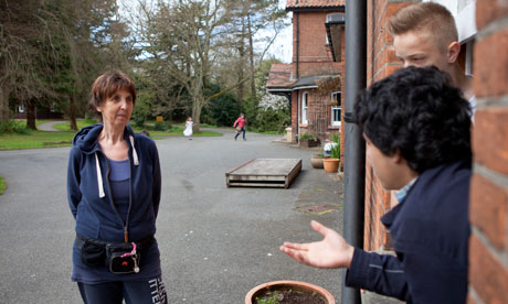 Zoe Readhead, principal at Summerhill school in Suffolk, talks to pupils