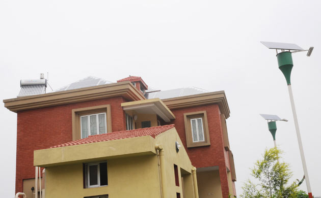 John Vidal from Nepaleses Himalayas glaciers to climate refugees in Bangladesh