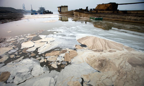 Pictures Of Water Pollution. Chemical water pollution in