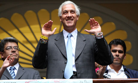 Bogota's Mayor Samuel Moreno waves from