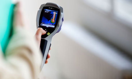 Green deal : Thermal camera to measure heat loss of housing in order to improve insulation