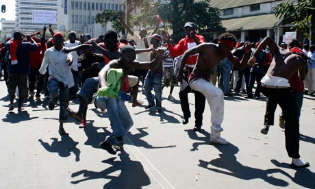 MDG : Malawi  anti-government protesters in commercial capital Blantyre